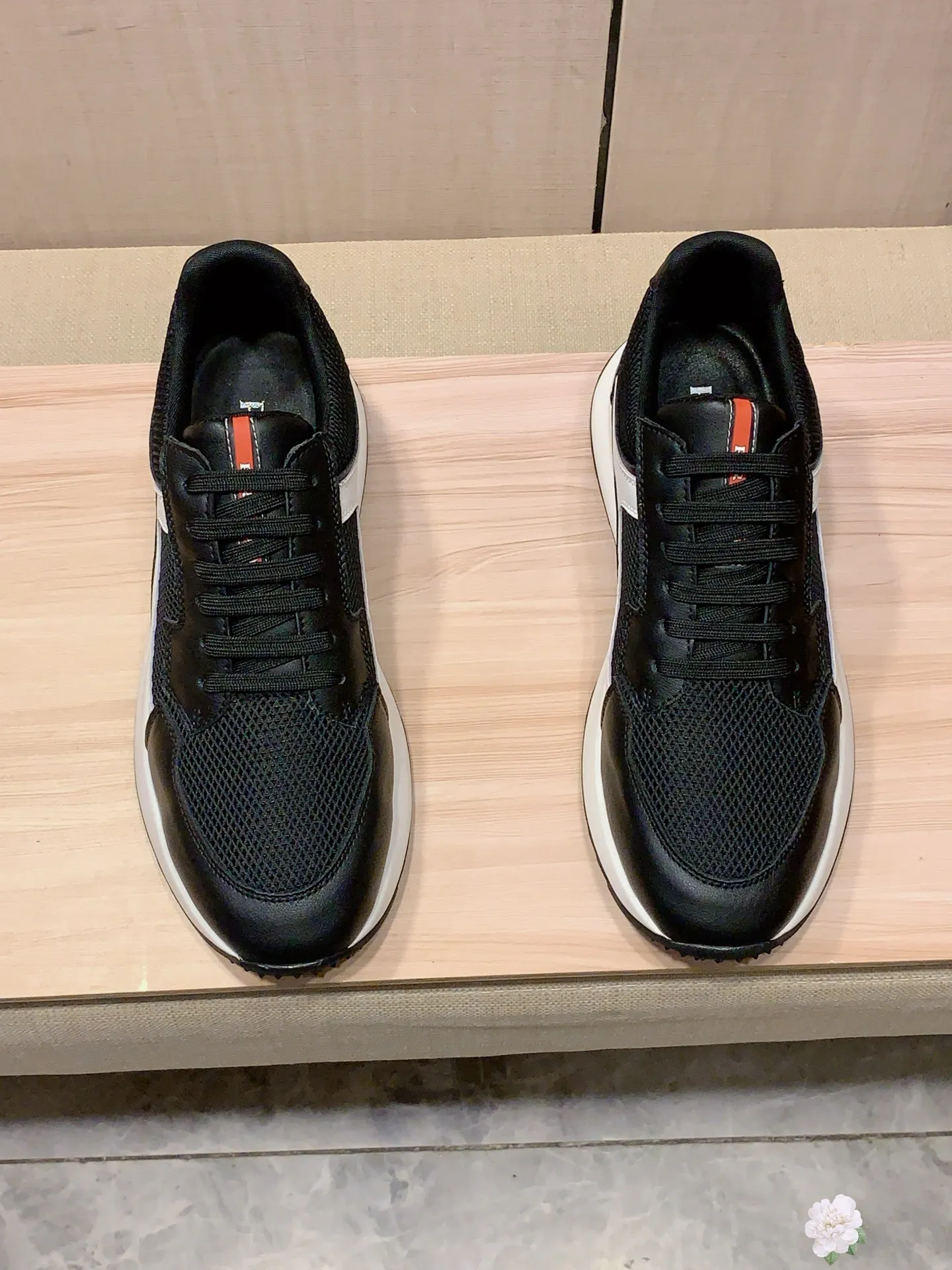 Men's shoes 💰460💰💰🎩🎩[Lightning][Lightning] "Prada PRADA*" latest hot style casual shoes, top brand [seduce] luxury~purchase, top~quality. [Strong] The upper is made of imported breathable cowhide with material ➕ breathable sheepskin feet (•) and fine workmanship. The original stylish and stylish soft rubber wear-resistant and non-slip outsole is light and comfortable on the feet. The real thing looks better when photographed in person. 0121: code: 38-44, 4️⃣ colors selected